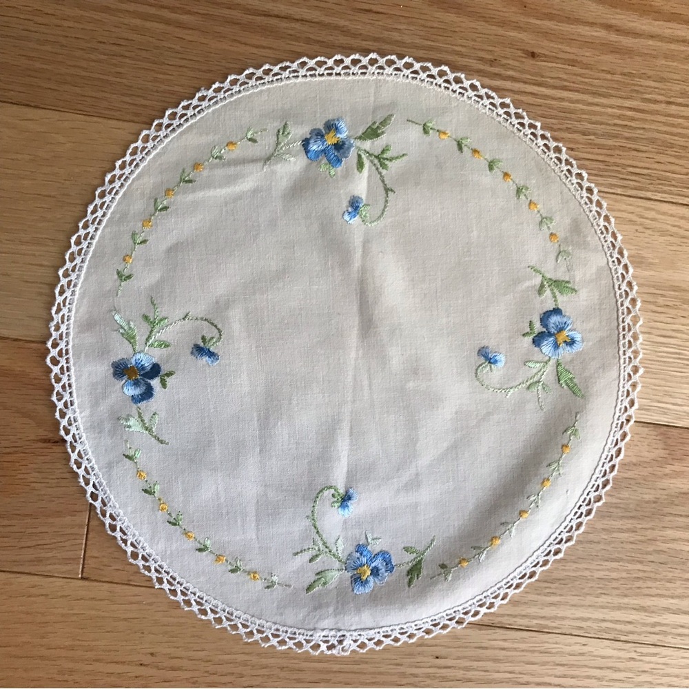 Embroidered Floral Lace Doily